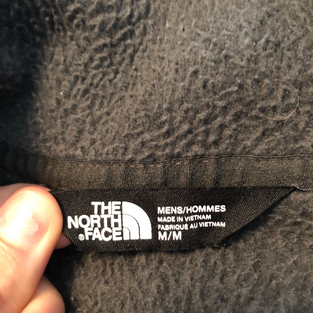 Men’s North Face fleece zip up - Picture 3 of 4